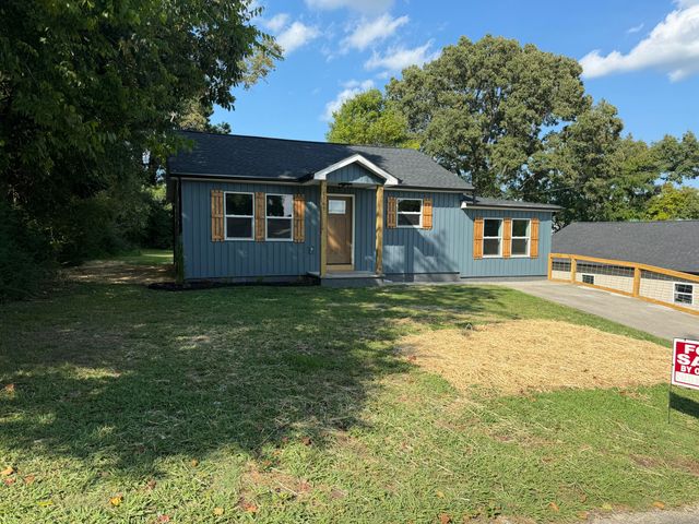 1565 Strawberry Lane NE, Cleveland, TN 37311