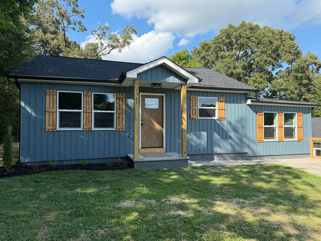 1565 Strawberry Lane NE, Cleveland, TN 37311