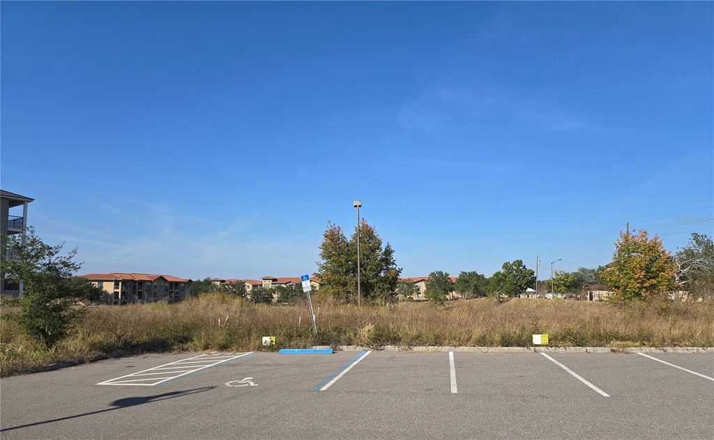 821 RETREAT BOULEVARD 102, Davenport, FL 33897