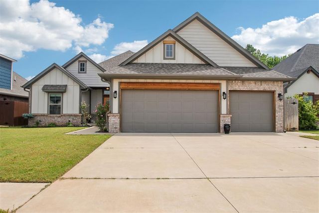 600 E Barajas Terrace, Mustang, OK 73064
