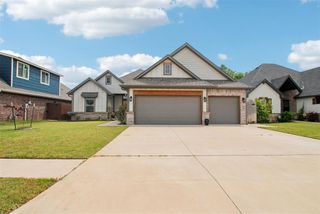 600 E Barajas Terrace, Mustang, OK 73064
