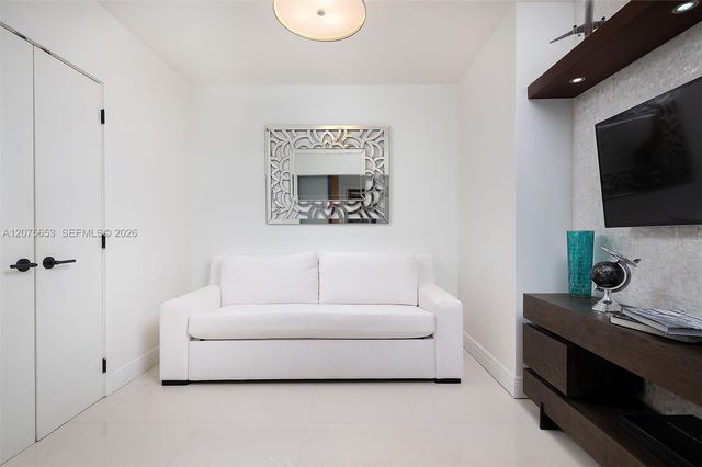6799 Collins Avenue 510, Miami Beach, FL 33141