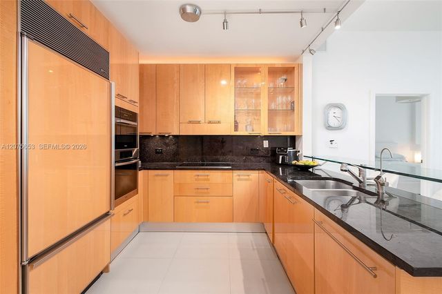 6799 Collins Avenue 510, Miami Beach, FL 33141
