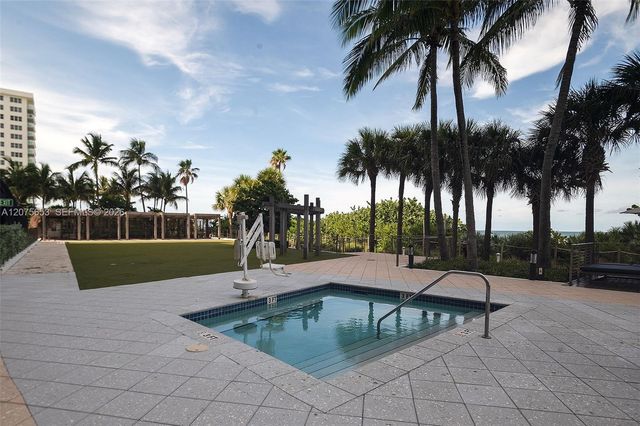 6799 Collins Avenue 510, Miami Beach, FL 33141