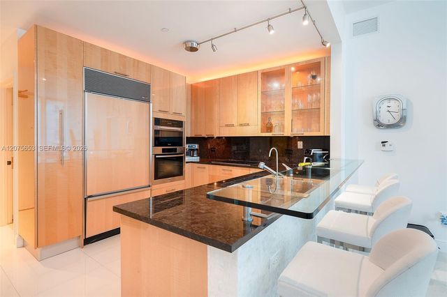 6799 Collins Avenue 510, Miami Beach, FL 33141