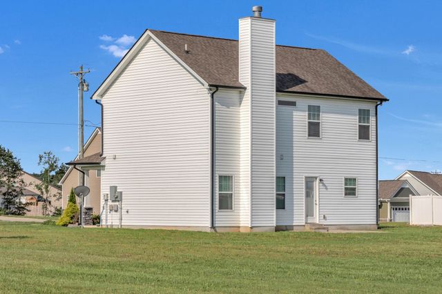 210 Windyhill St, Murfreesboro, TN 37129