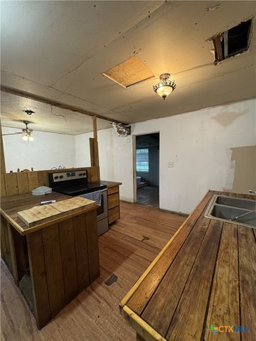 1875 COUNTY ROAD 3155, Dawson, TX 76639