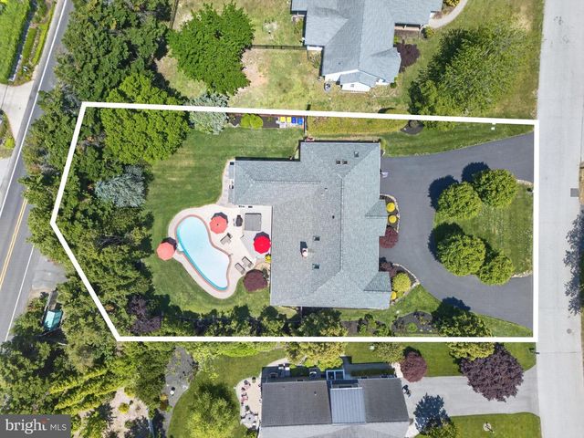 12 SHEFFIELD RD, Rehoboth Beach, DE 19971