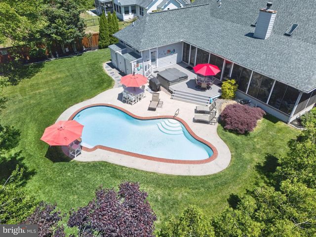 12 SHEFFIELD RD, Rehoboth Beach, DE 19971