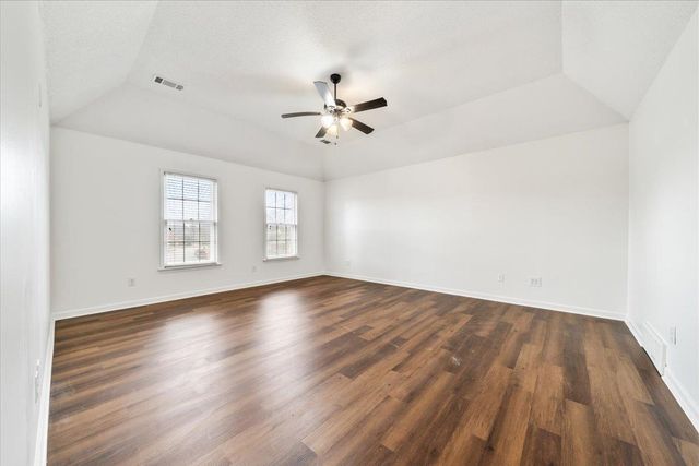 2814 MORNING WOODS DR, Memphis, TN 38016