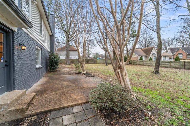 2814 MORNING WOODS DR, Memphis, TN 38016