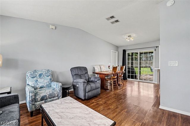 316 SW 19th TER, Cape Coral, FL 33991