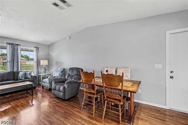 316 SW 19th TER, Cape Coral, FL 33991