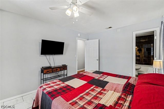 316 SW 19th TER, Cape Coral, FL 33991