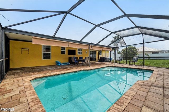 316 SW 19th TER, Cape Coral, FL 33991
