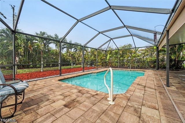 316 SW 19th TER, Cape Coral, FL 33991