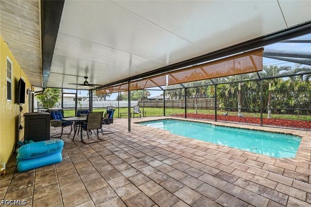 316 SW 19th TER, Cape Coral, FL 33991