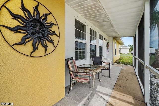 316 SW 19th TER, Cape Coral, FL 33991