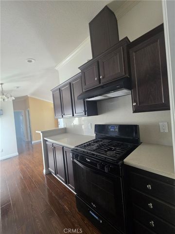 812 N Loren Avenue 18, Azusa, CA 91702