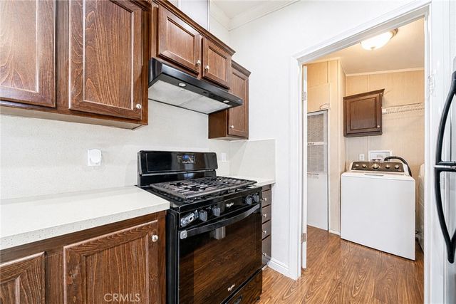 812 N Loren Avenue 18, Azusa, CA 91702