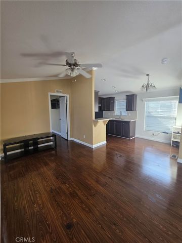 812 N Loren Avenue 18, Azusa, CA 91702