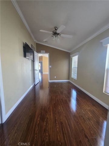 812 N Loren Avenue 18, Azusa, CA 91702
