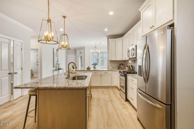 70 Bluffwood Avenue, Chapel Hill, NC 27516