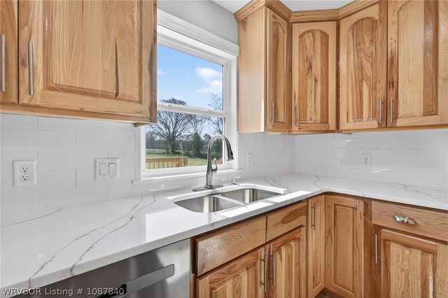 419 Rhynes Way, Van Buren, AR 72956