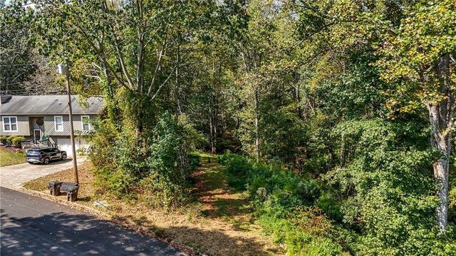 2627 Carol Circle, Douglasville, GA 30135