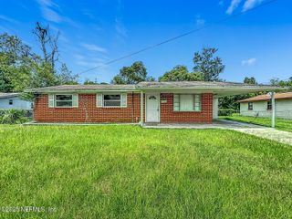2115 BURGOYNE Drive, Jacksonville, FL 32208