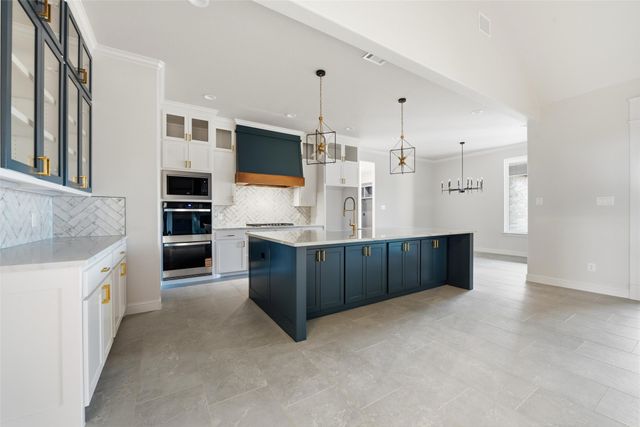 195 Rio Rancho Drive, Decatur, TX 76234