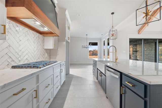 195 Rio Rancho Drive, Decatur, TX 76234