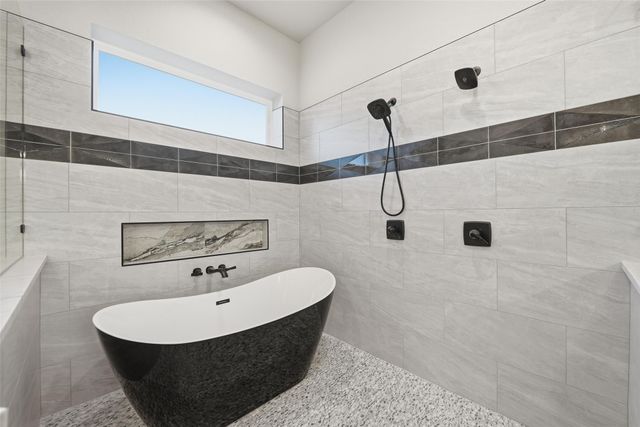 195 Rio Rancho Drive, Decatur, TX 76234