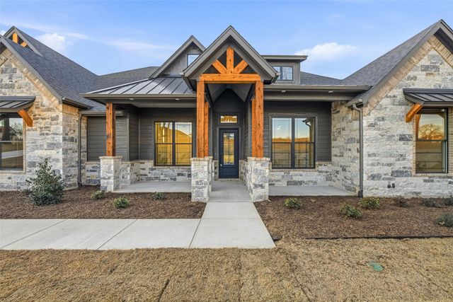 195 Rio Rancho Drive, Decatur, TX 76234