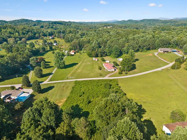 140 Scenic View Lane, Madisonville, TN 37354