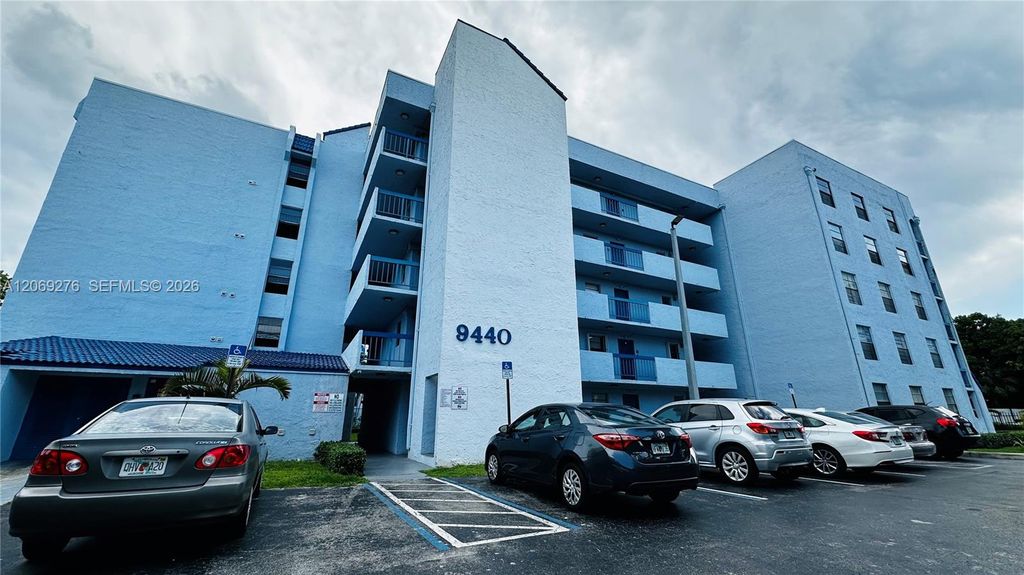 9440 Fontainebleau Boulevard 508, Miami, FL 33172