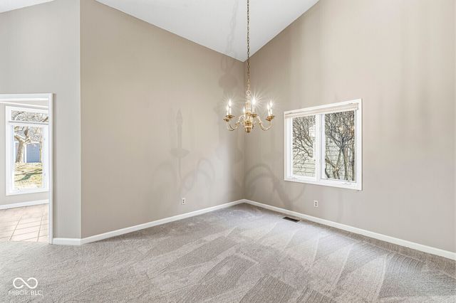 7869 Clearwater Parkway, Indianapolis, IN 46240