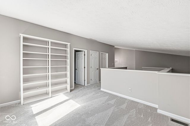 7869 Clearwater Parkway, Indianapolis, IN 46240