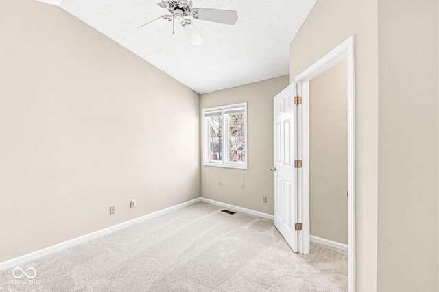 7869 Clearwater Parkway, Indianapolis, IN 46240