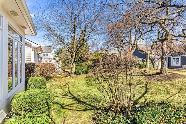 7869 Clearwater Parkway, Indianapolis, IN 46240