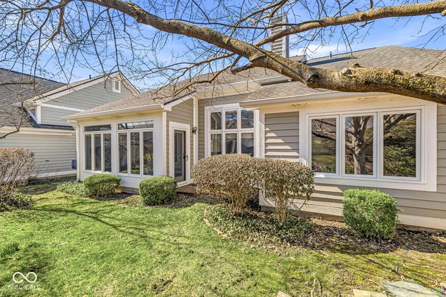 7869 Clearwater Parkway, Indianapolis, IN 46240