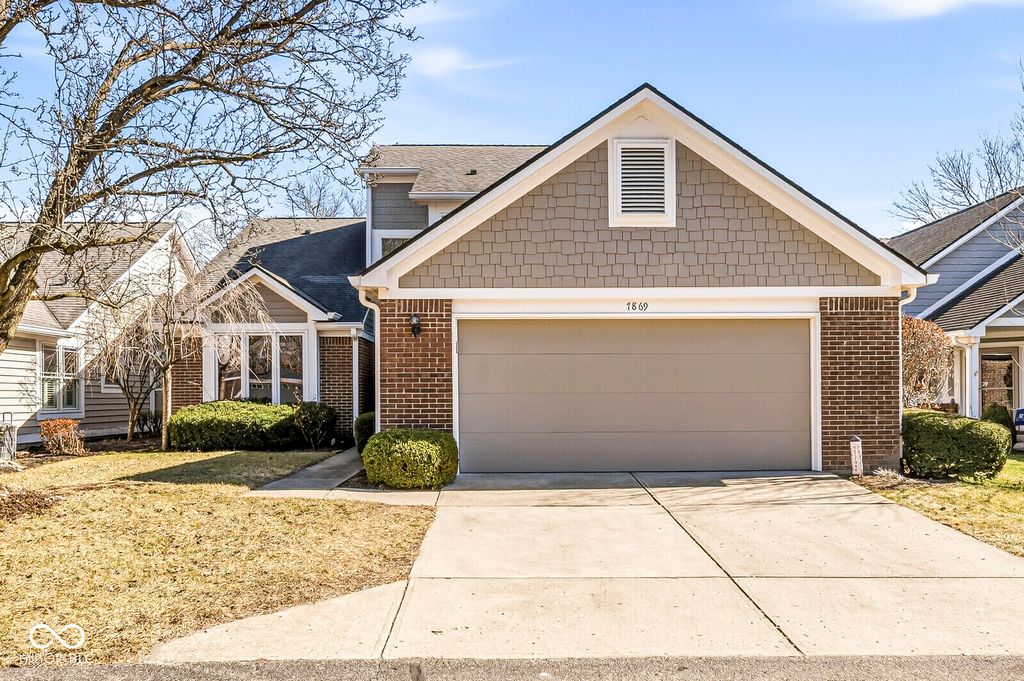 7869 Clearwater Parkway, Indianapolis, IN 46240