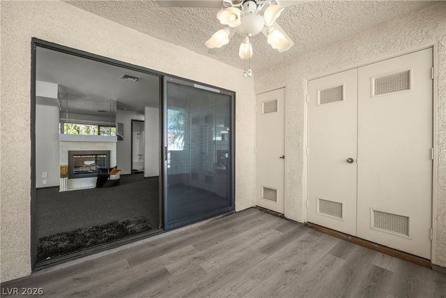 4873 South Torrey Pines Drive 205, Las Vegas, NV 89103