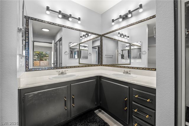 4873 South Torrey Pines Drive 205, Las Vegas, NV 89103