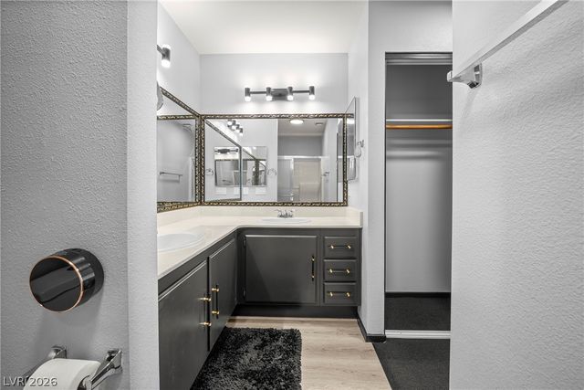 4873 South Torrey Pines Drive 205, Las Vegas, NV 89103