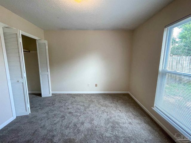 3226 Santa Rosa Dr, Gulf Breeze, FL 32563