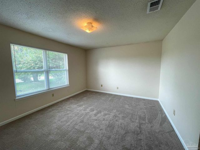 3226 Santa Rosa Dr, Gulf Breeze, FL 32563