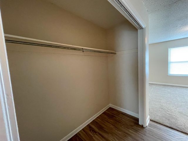 3226 Santa Rosa Dr, Gulf Breeze, FL 32563