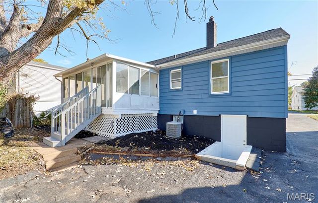 3563 Boswell Avenue, St John, MO 63114