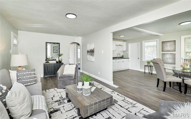 3563 Boswell Avenue, St John, MO 63114